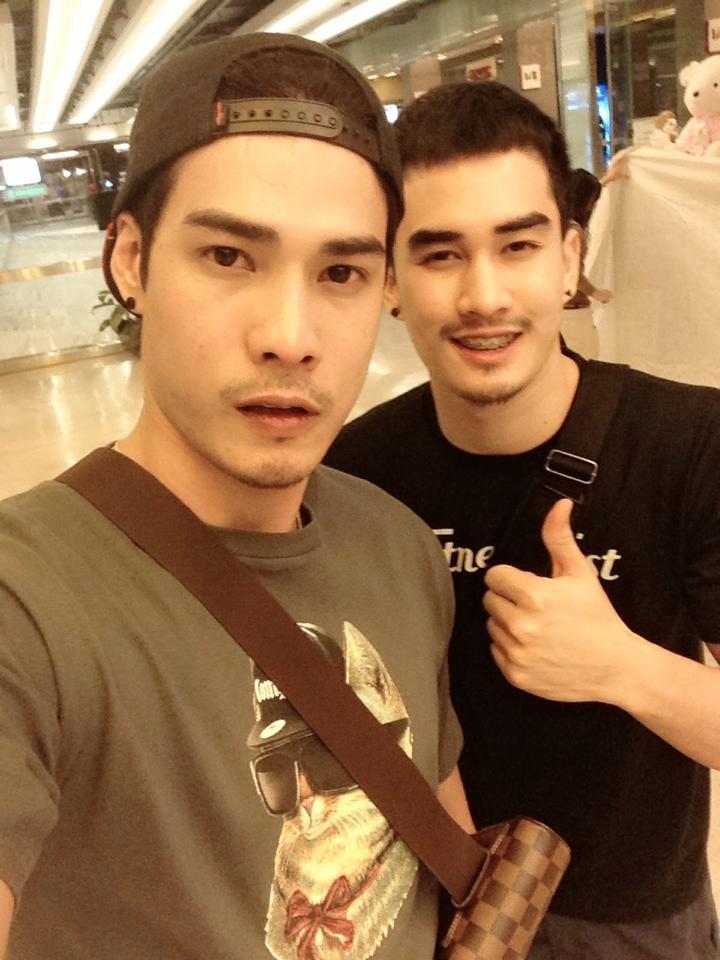 ร่วมกันเชียร์น้องดิวให้ได้เข้ารอบ8คนสุดท้ายThe Star