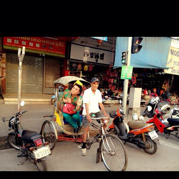 เที่ยวเวียงจันทร์ เมืองลาว แบบเก๋ ๆ กับ เอ ศุภชัย