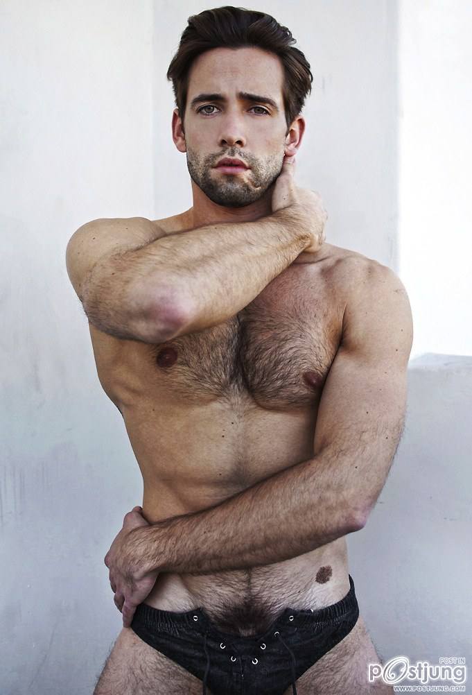 หล่อเข้มๆแนวๆ