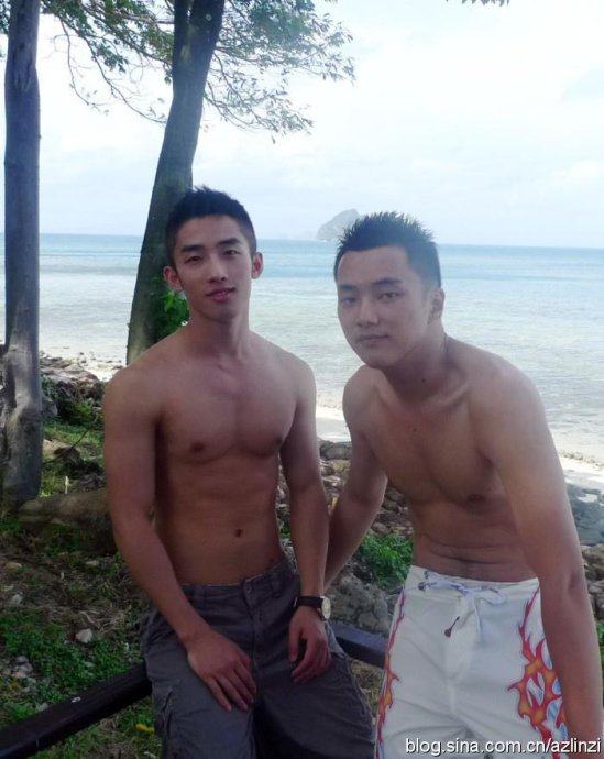 ถ้าจะหล่อแบบนี้ สักทีสองทีจะไม่ลืมพระคุณ