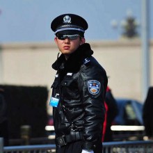 คนในเครื่องแบบ คันๆ 3