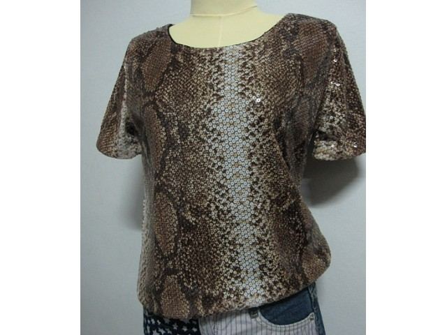 แฟชั่น งูๆ ใส่ได้ ตลอดปี ไม่มีเชย