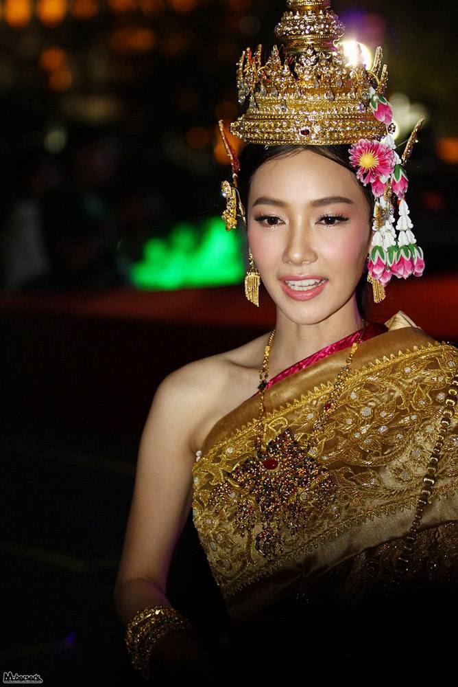 สวยแบบ นุ่น วรนุช