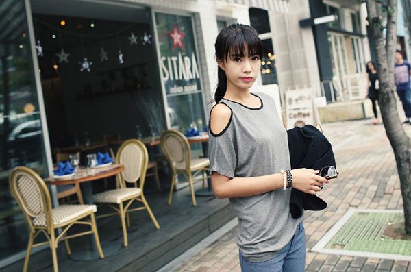 แฟชั่น เสื้อเปิดไหล่ ฮอตไม่เลิก เก๋ เซ็กซี่ ซ่อนเร้น