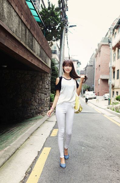 แฟชั่น เสื้อเปิดไหล่ ฮอตไม่เลิก เก๋ เซ็กซี่ ซ่อนเร้น