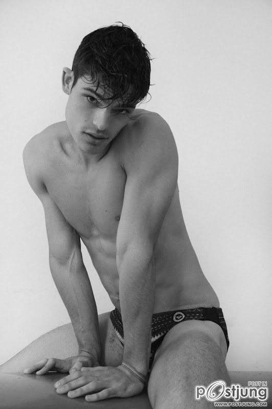 Brazilian model Lucas Mutinelli