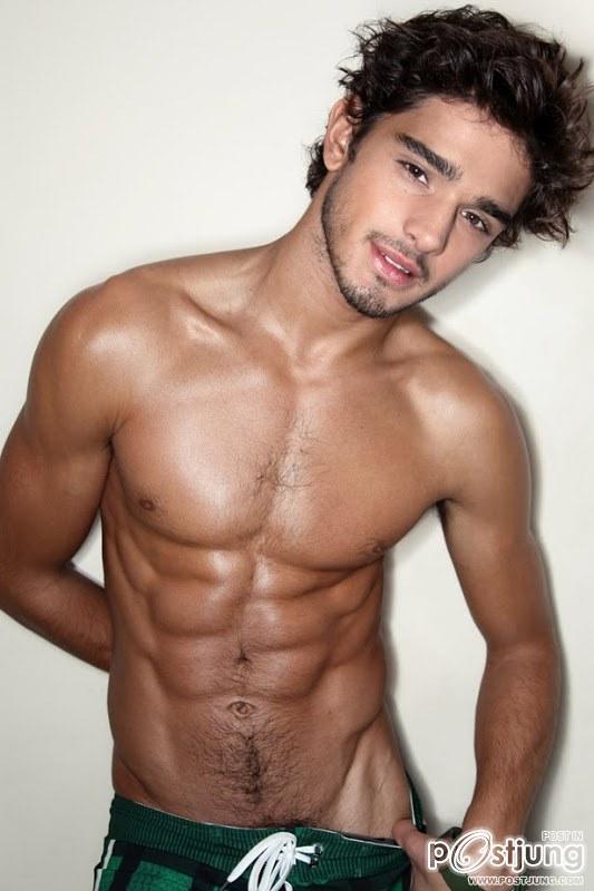 Brazilian superstar Marlon Teixeira