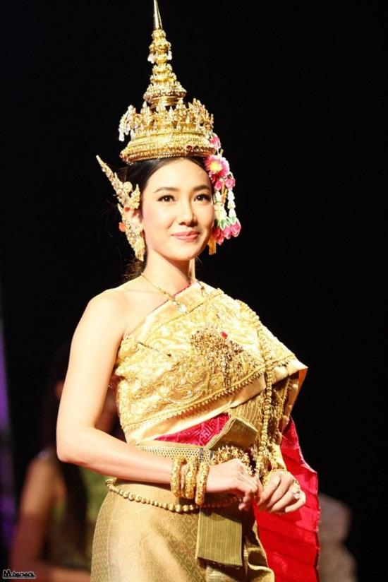 นุ่น วรนุช ชุดไทย ภาค 2