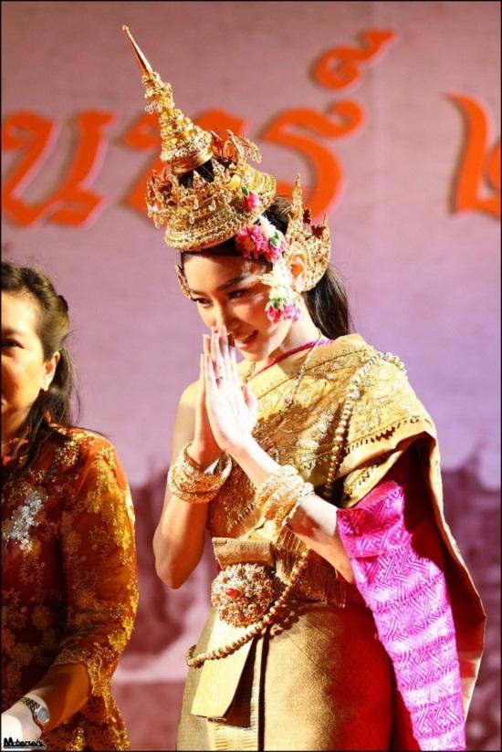 นุ่น วรนุช ชุดไทย ภาค 2