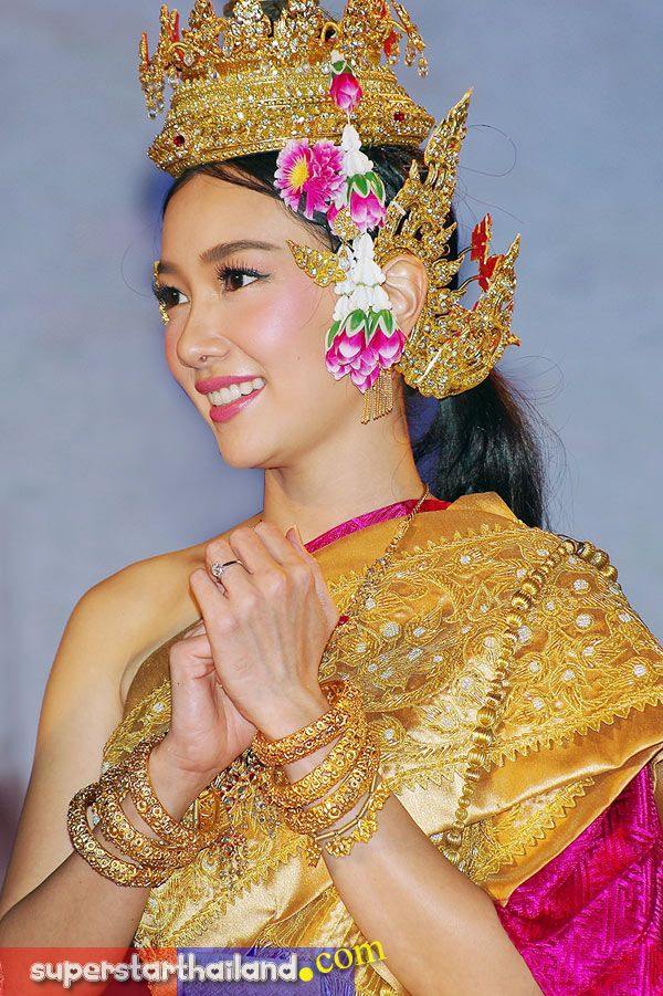 นุ่น วรนุช ชุดไทย ภาค 2