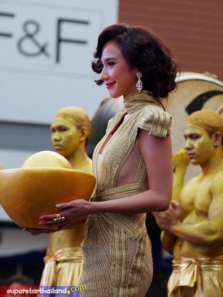 สวยรับตรุษจีน เฮง เฮง เฮง @โลตัสพระรามสี่!!