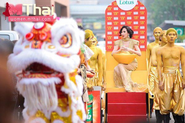 สวยรับตรุษจีน เฮง เฮง เฮง @โลตัสพระรามสี่!!