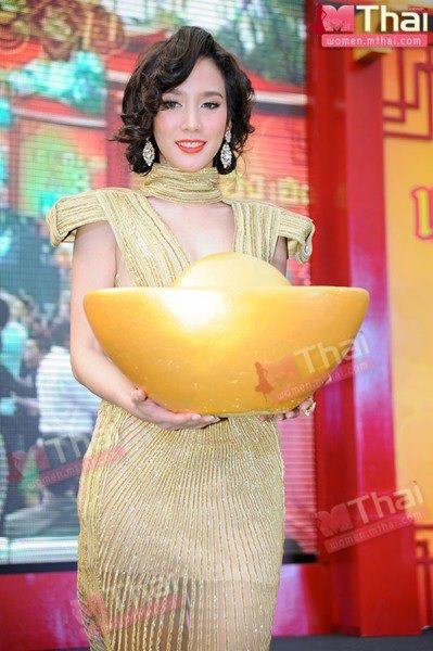 สวยรับตรุษจีน เฮง เฮง เฮง @โลตัสพระรามสี่!!