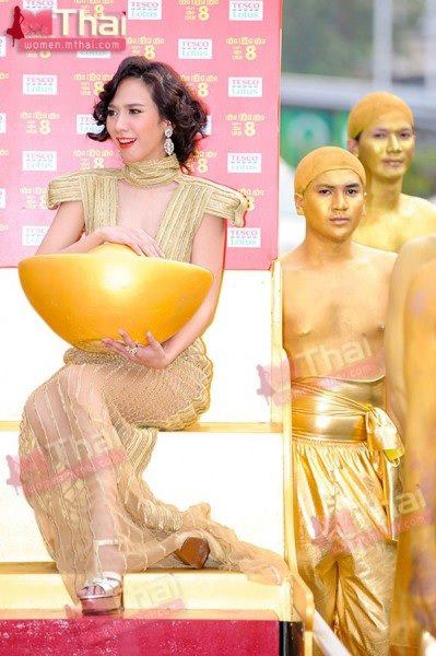 สวยรับตรุษจีน เฮง เฮง เฮง @โลตัสพระรามสี่!!