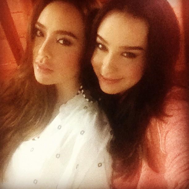 มะลิ-นุช