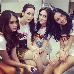 มะลิ-นุช