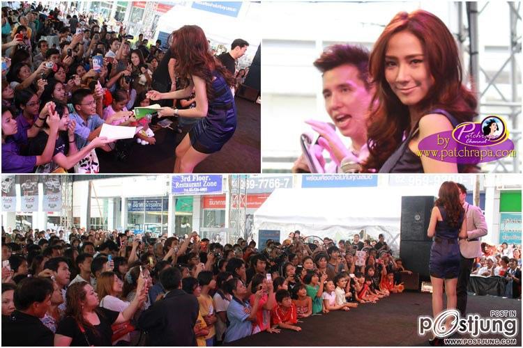 ประชาชนแห่ดูคุณ อั้ม พัชราภา ไชยเชื้อ ชื่อนี้คือที่1 ของประเทศไทย