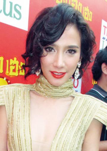 อั้ม พัชราภา เป็นเรื่องราวดี ๆ