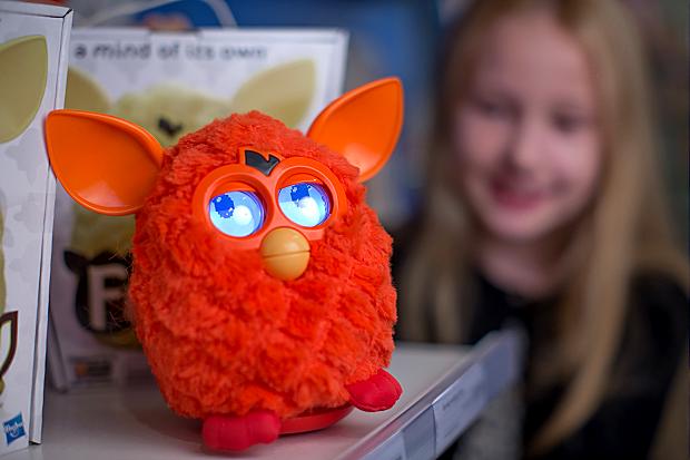 ตุ๊กตาเฟอร์บี้ furby 2012 แสนน่ารัก กลับมาฮิตอีกแล้วจ้า