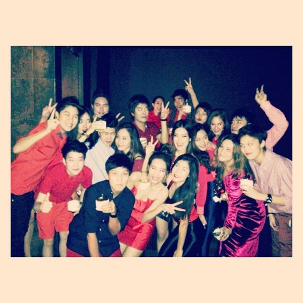 มิ้นท์ ณัฐวรา หน้าบาน เลี้ยงวันเกิดกับแก๊งเพื่อน ขวัญ โผล่แจม