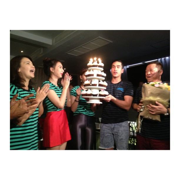 มิ้นท์ ณัฐวรา หน้าบาน เลี้ยงวันเกิดกับแก๊งเพื่อน ขวัญ โผล่แจม