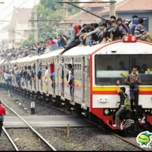 รถไฟไทย หรือจะสู้ รถไฟอินเดีย ขึ้นกันเเบบนี้เลยรึ