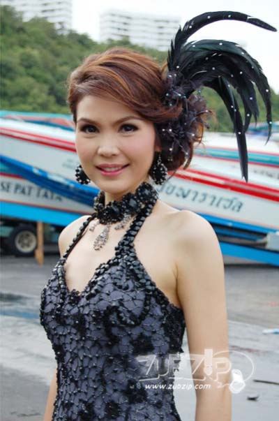 ลูกทุ่ง สาวต้นแบบต้อง  ฝน-ต่าย