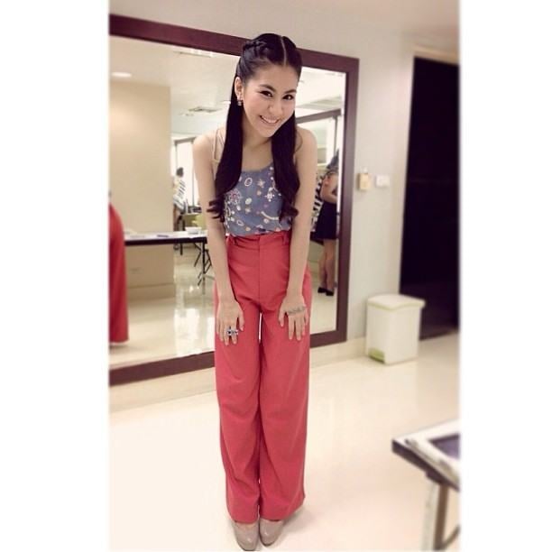 มิ้งค์ ยูมิโกะ พิธิกรรายการดาวกระจาย