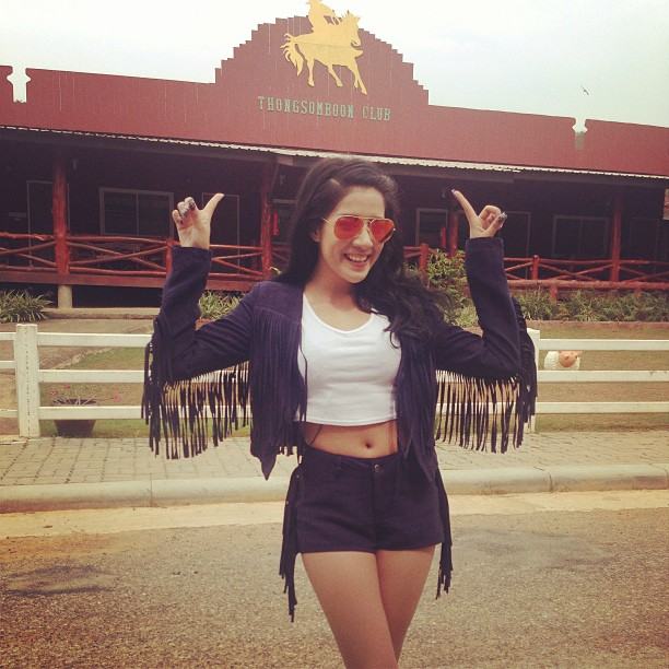 อัพเดท"ใบเตย"อาร์สยาม กับแฟชั่นเบาๆสั้นเสมอหู