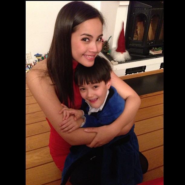 ใบเฟิร์น กับ ญาญ่า ใครน่ารัก สดใสกว่ากัน