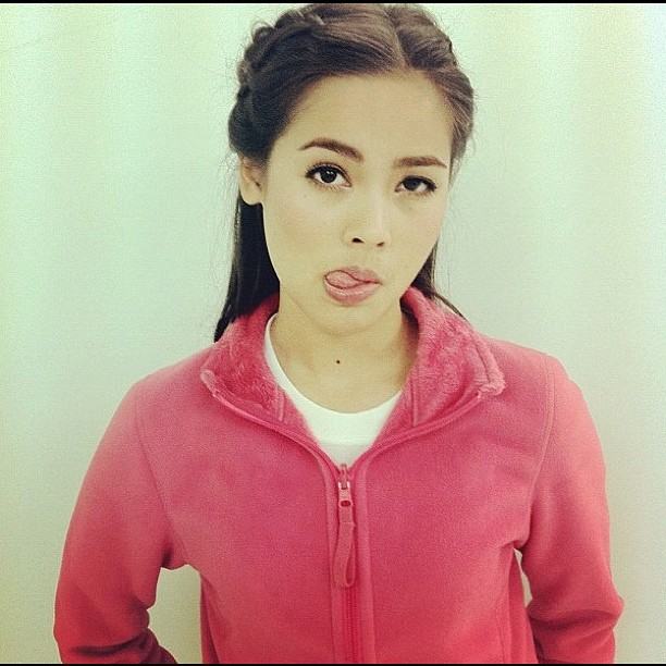 ใบเฟิร์น กับ ญาญ่า ใครน่ารัก สดใสกว่ากัน