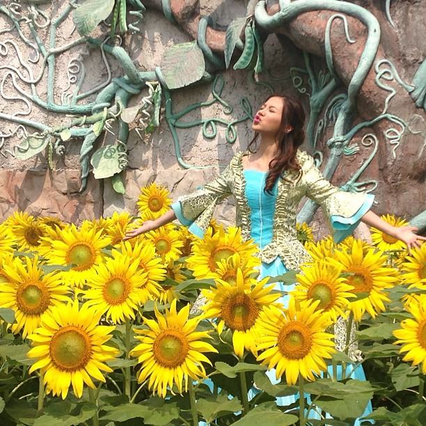 ใบเฟิร์น กับ ญาญ่า ใครน่ารัก สดใสกว่ากัน