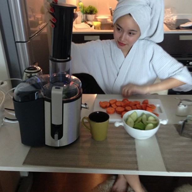 ปอย ตรีชฎา @ instagram Only