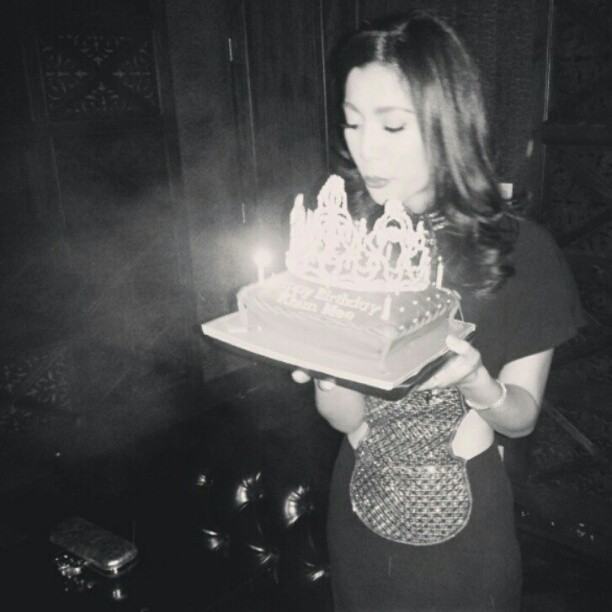 เอมมี่ มกรต สุดปลื้ม! เพื่อนซี้-แฟนคลับ เซอร์ไพรส์วันเกิดอายุ 29 ปี