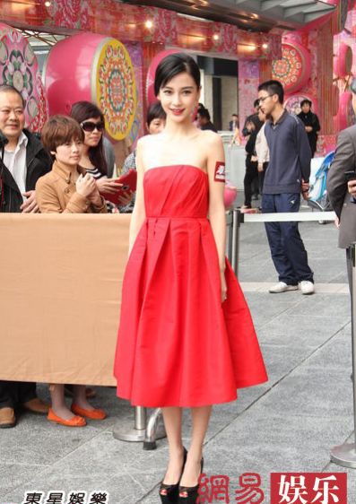 Angelababy ในชุดแดง แรงฤทธิ์ พิชิตหัวใจชาย