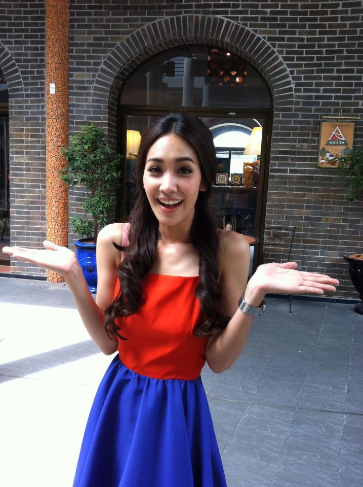 มิน พีชญา