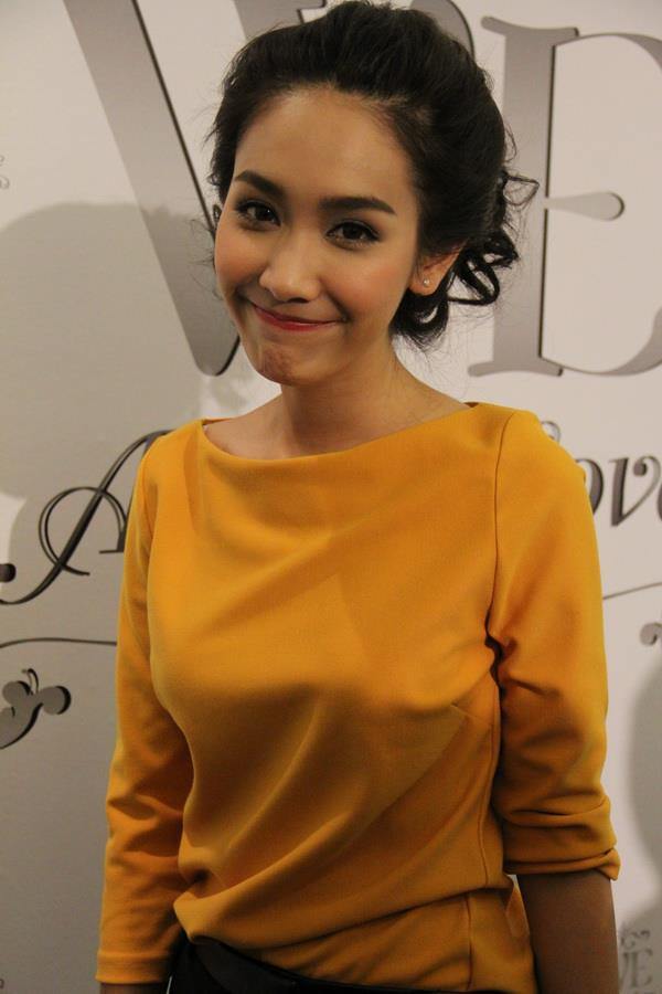 มิน พีชญา