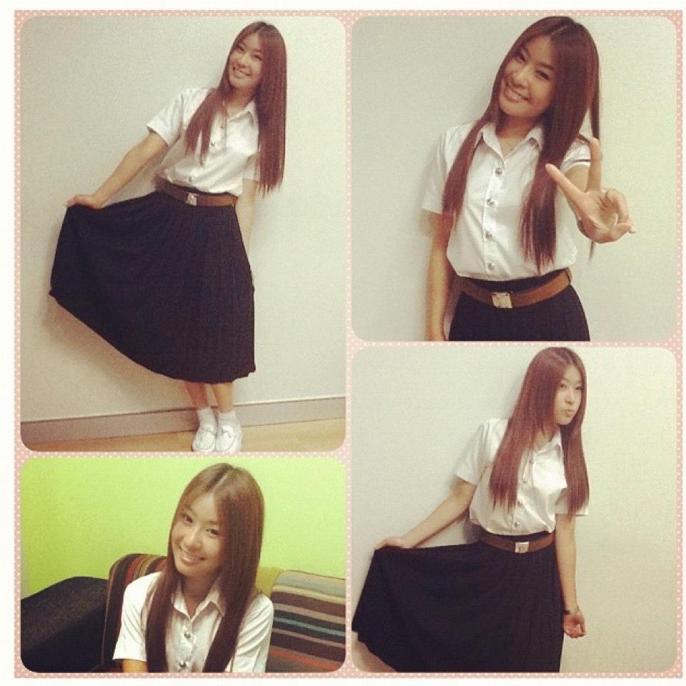 ดาราในชุดนักศึกษา