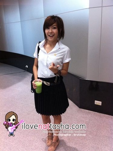 ดาราในชุดนักศึกษา