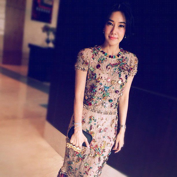 นุ่น วรนุช  กับชุด สวยๆ