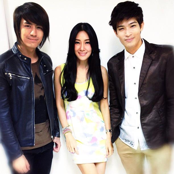 นุ่น วรนุช  กับชุด สวยๆ