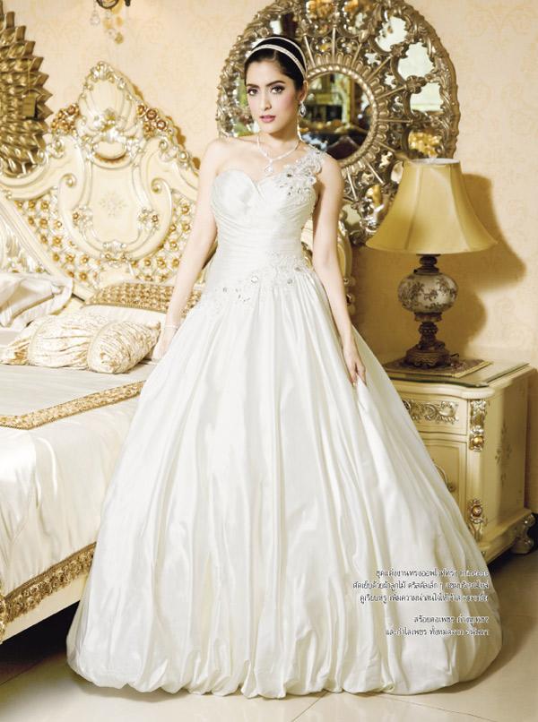 พิ้งกี้ สาวิกา @ WEDDING Magazine no.59 February 2013