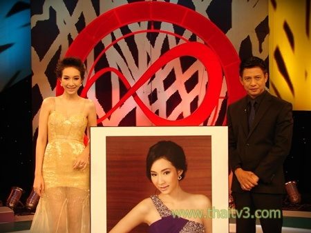 มิ้นท์ ณัฐวรา @ ทูไนท์โชว์