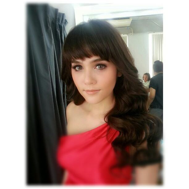 ดาราหน้าสวย @chompoo