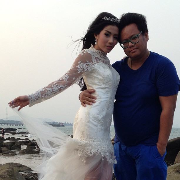 ใบเตย อาร์สยาม ในชุดเจ้าสาว จาก FINALE WEDDING MAGAZINE VOL.7