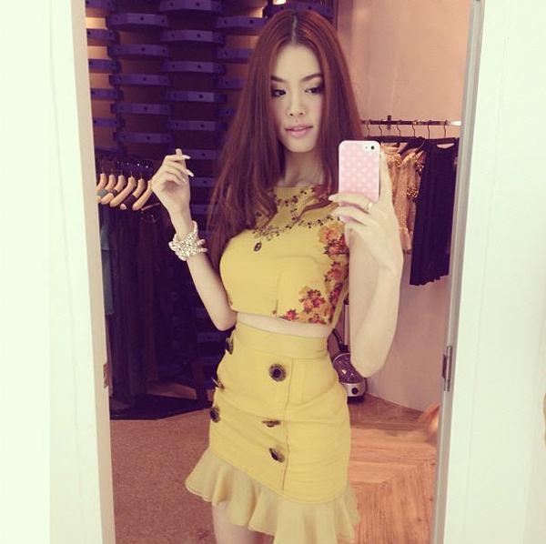 แฟชั่น ชุดเซต เสื้อผ้า 2 ชิ้นลายเดียวกัน เก๋เว่อร์ ๆ สไตล์ดาราสวยๆ