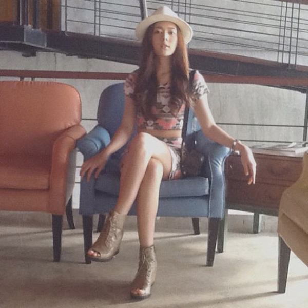 แฟชั่น ชุดเซต เสื้อผ้า 2 ชิ้นลายเดียวกัน เก๋เว่อร์ ๆ สไตล์ดาราสวยๆ