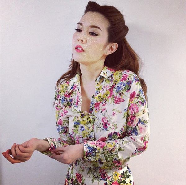 แฟชั่น ชุดเซต เสื้อผ้า 2 ชิ้นลายเดียวกัน เก๋เว่อร์ ๆ สไตล์ดาราสวยๆ