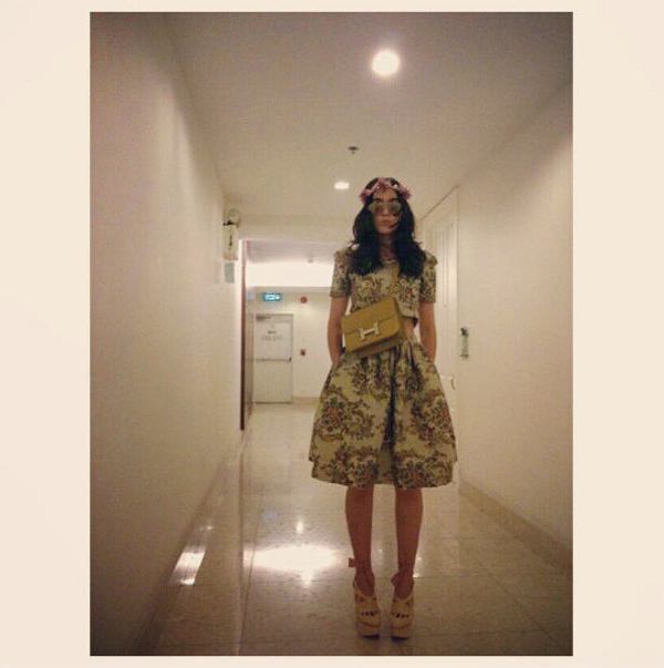 แฟชั่น ชุดเซต เสื้อผ้า 2 ชิ้นลายเดียวกัน เก๋เว่อร์ ๆ สไตล์ดาราสวยๆ