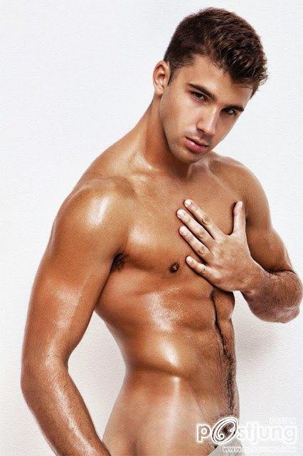 แข็งแกร่ง